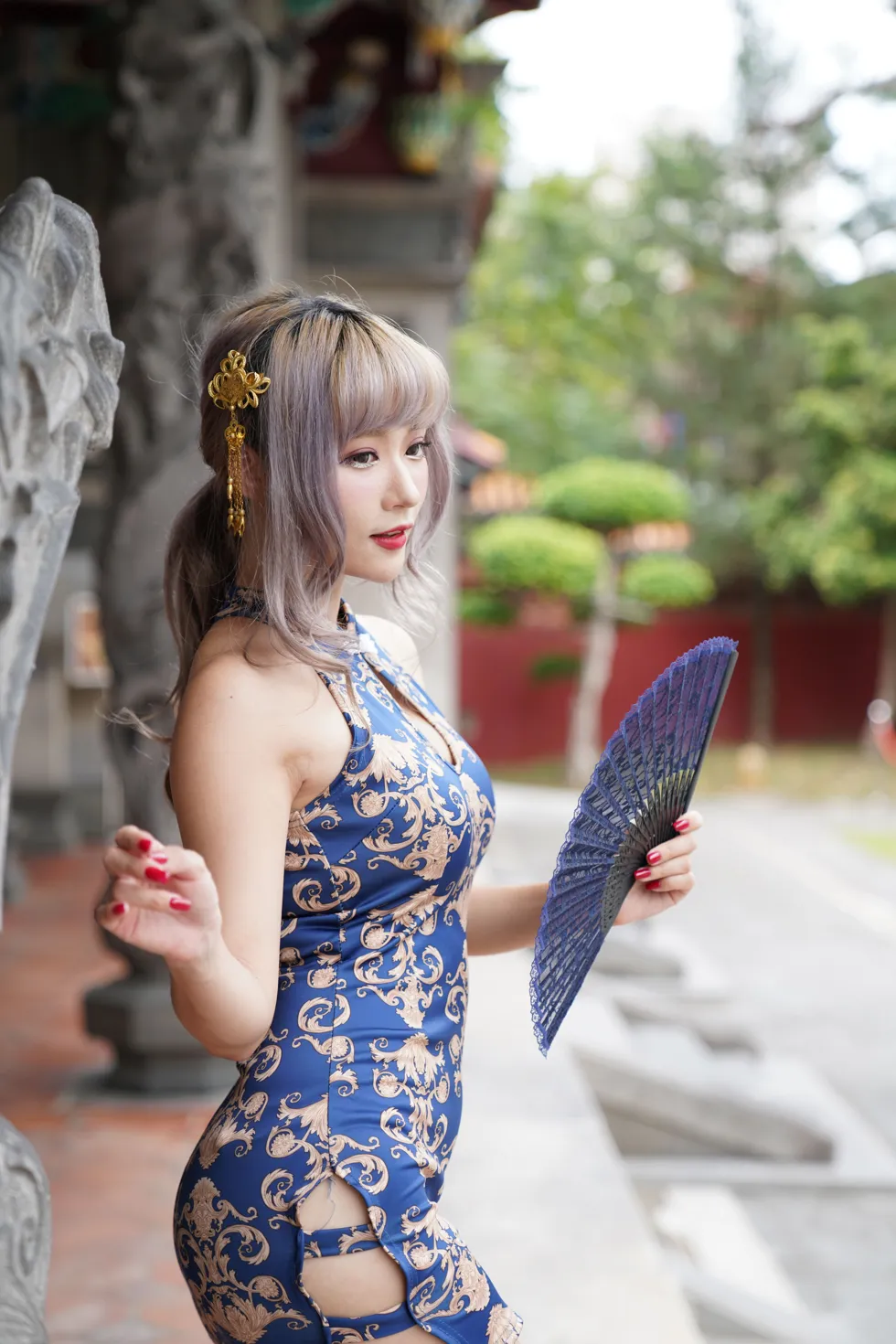 [Mzsock] NO.149 Xue Kaiyun blue flower short cheongsam with high heels and beautiful legs street photography#[105P]-7